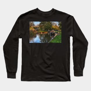 Passing Through Woolhampton Lock Long Sleeve T-Shirt